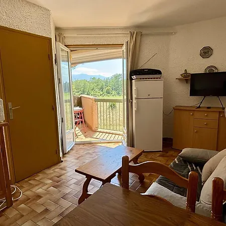Apartment 2 Pieces Avec Parking Prive A 300m De La - - Fr-1-225-62